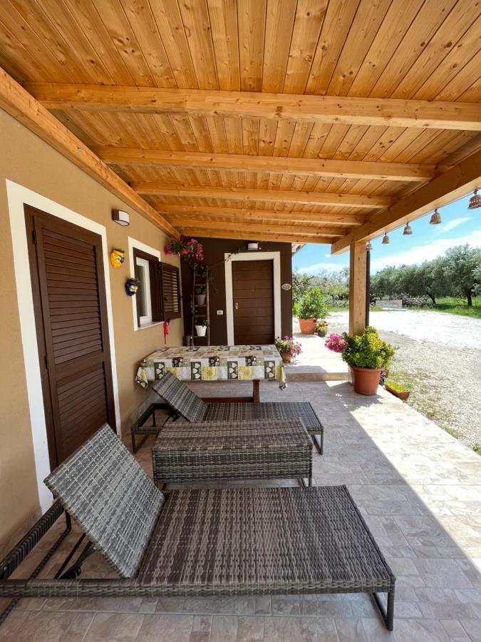 Il Casale Del Nonno Armando Villa Torrevecchia Teatina Exterior foto